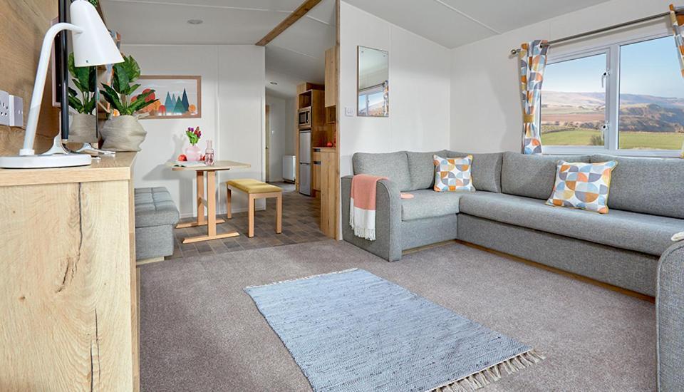 The Lakes Rookley Exterior foto Interior of a static