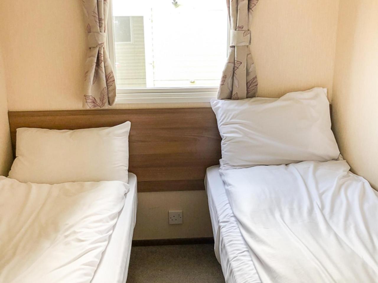 The Lakes Rookley Quarto foto Twin beds